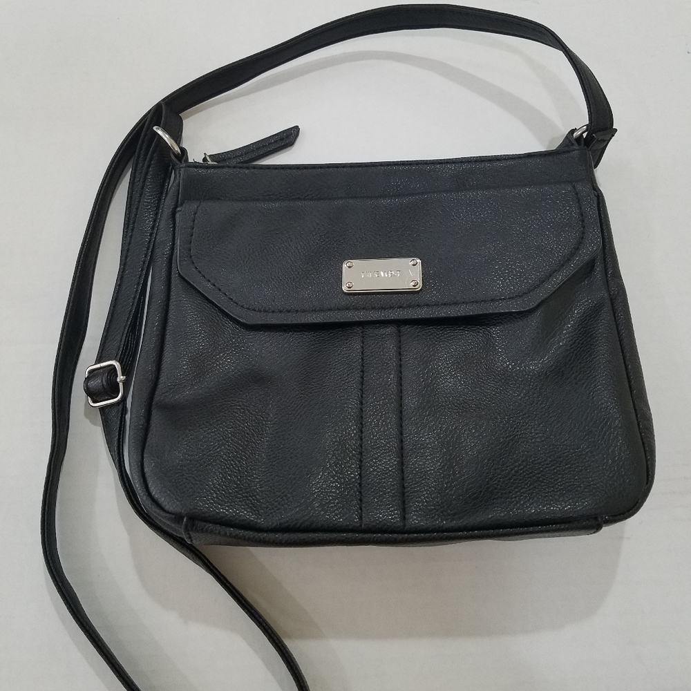NWOT, Nine West blk. 9x10x2 crossbody